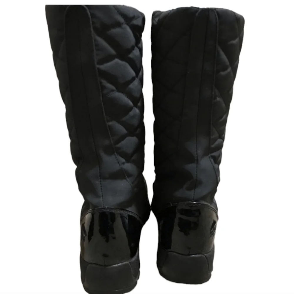 Totes‎ Rain Boots.